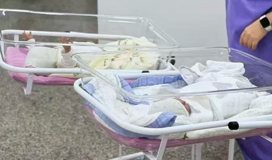 37周顺产龙凤胎：唐生殖医院护航双胎高危妊娠管理
